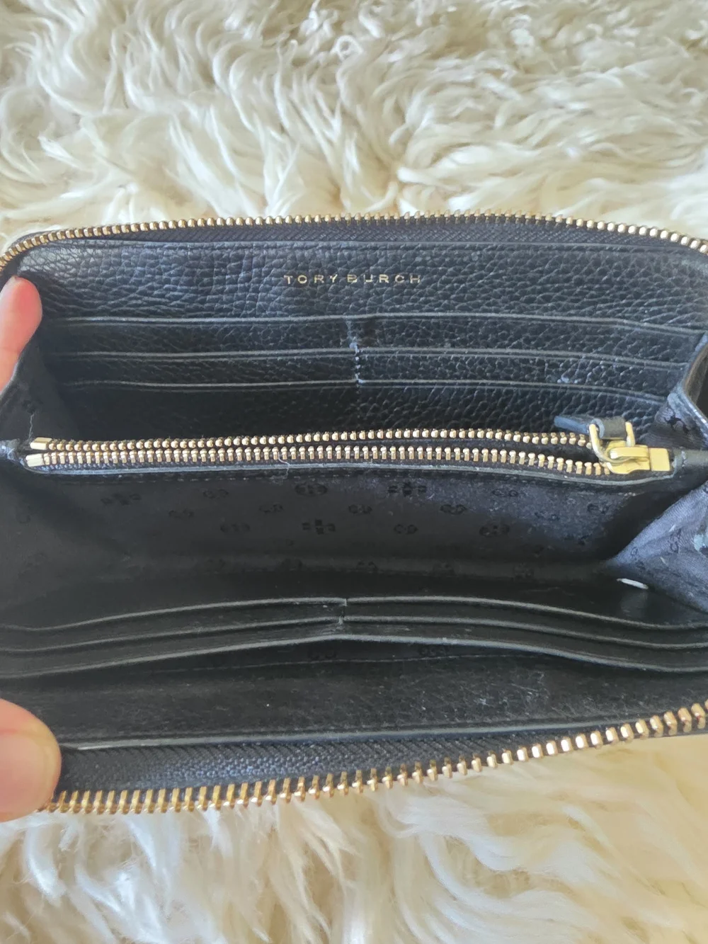 Tory Burch Black Leather Zip Around Wallet